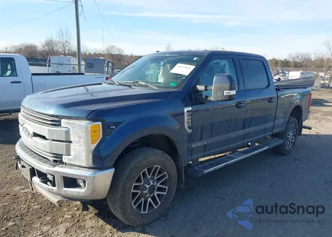 2017 Ford F-250 Lariat из США, поврежденный, VIN 1FT7W2BT9HEB59842